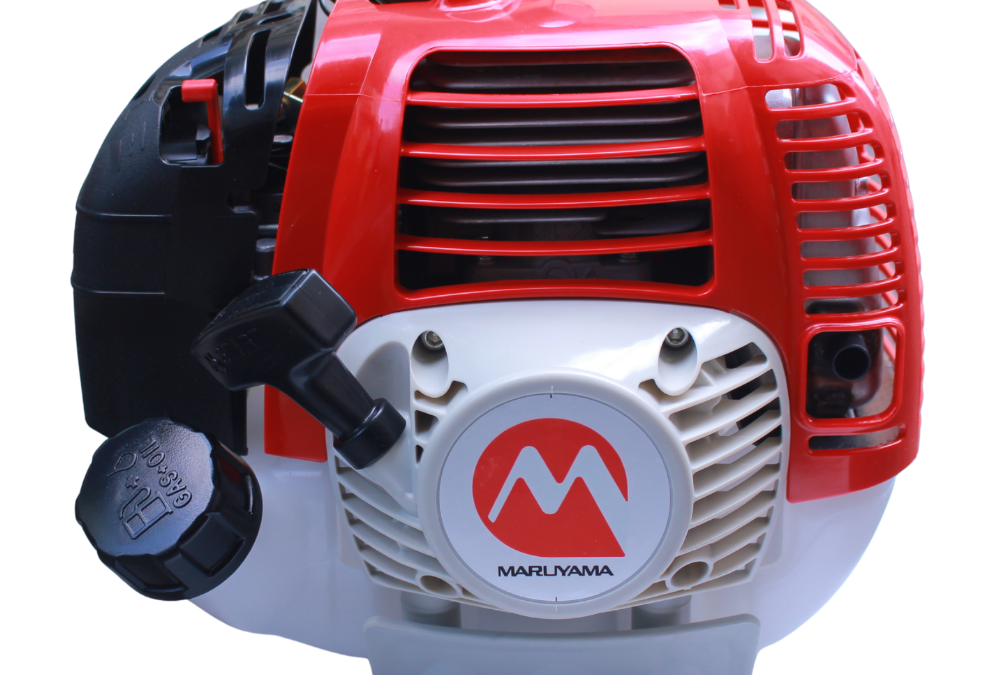 Hướng Dẫn Cách Vệ Sinh Bình Xăng Con Máy Cắt Cỏ Maruyama Tại Nhà “Chuẩn Chỉnh”